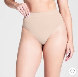 ASSETS by SPANX All Around Smoothers Thong